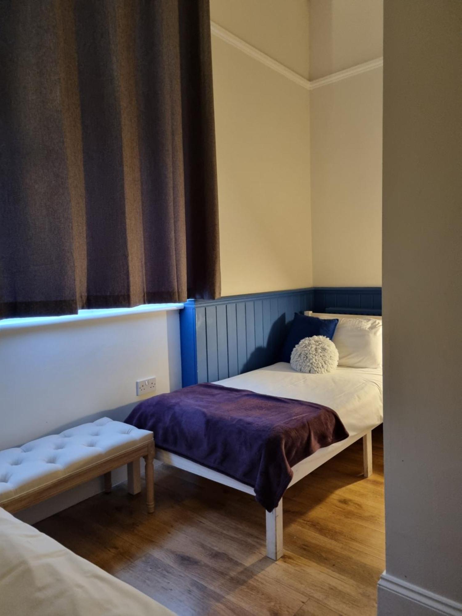 The Windmill Hotel London Bagian luar foto