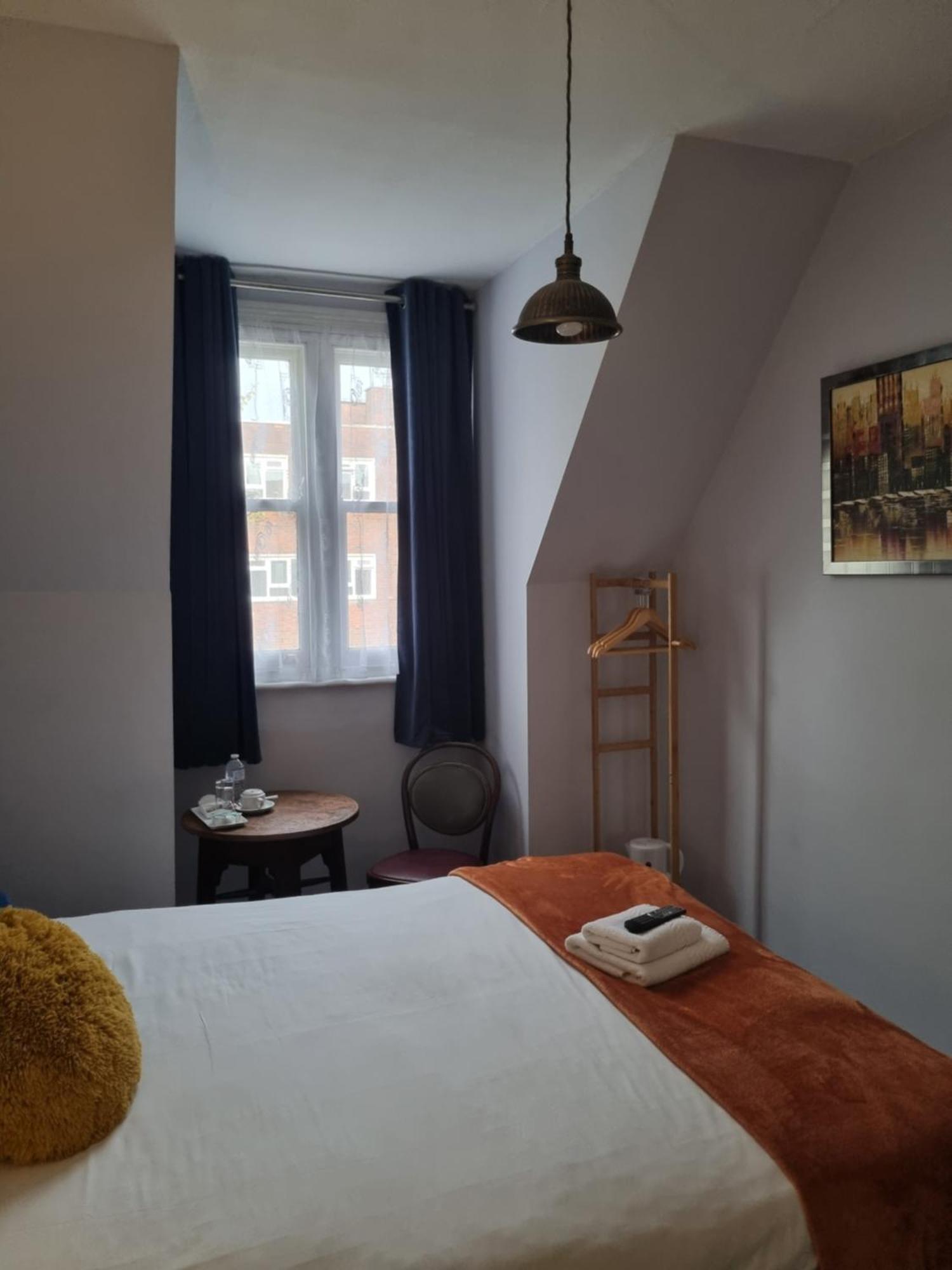 The Windmill Hotel London Bagian luar foto